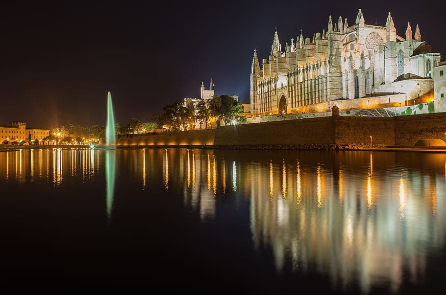 Palma at night