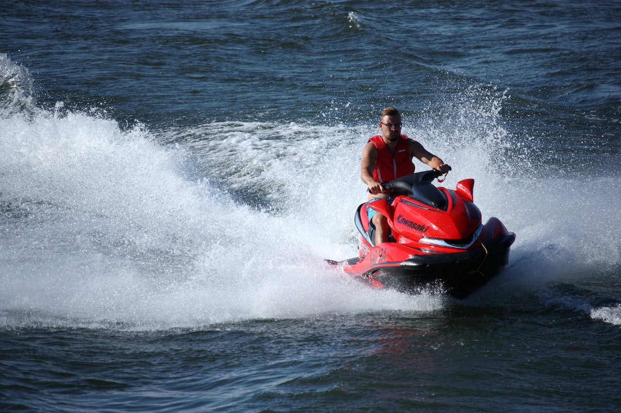 Jet ski